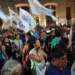 Marcha de antorchas y tensión frente a Casa de Gobierno en el marco del paro docente