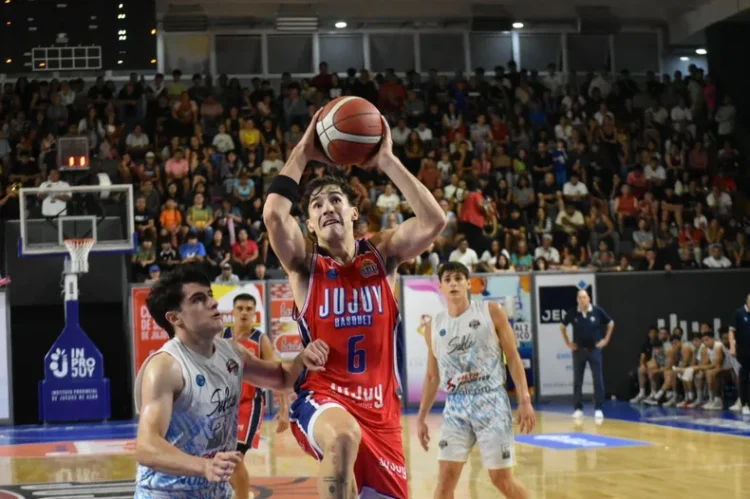 Jujuy Básquet inicia su última gira chaqueña con la mirada puesta en la localía para los playoffs