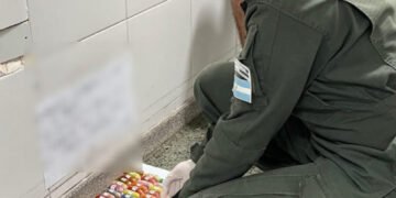 Narcotráfico: Detuvieron en Tucumán a un «capsulero» que viajaba con 95 cápsulas