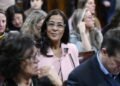 Siempre en lo importante: Senadora propone crear salas de periodistas en los poderes del Estado