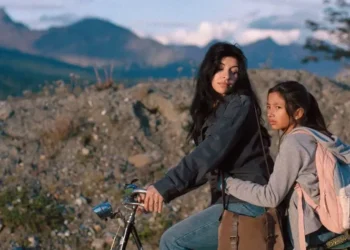 Cazzu debuta en el cine con «Risa y la cabina del viento»