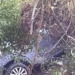 Despliegan operativo de rescate tras la caída de un auto al río Xibi Xibi en Juan Galán