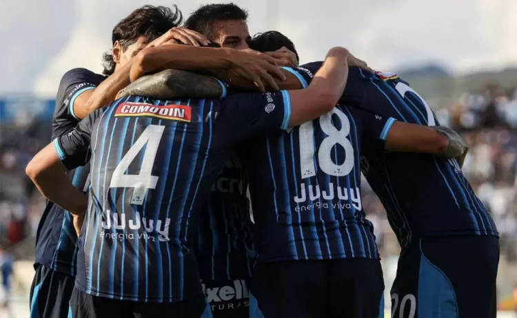 Gimnasia de Jujuy defiende la punta ante San Martín en un duelo clave en Tucumán