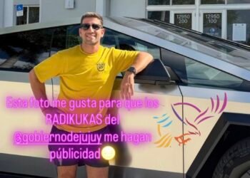 Manuel Quintar fue a trabajar en un auto que vale alrededor de 300 mil dólares y lo obligaron a que lo retire de la cochera oficial