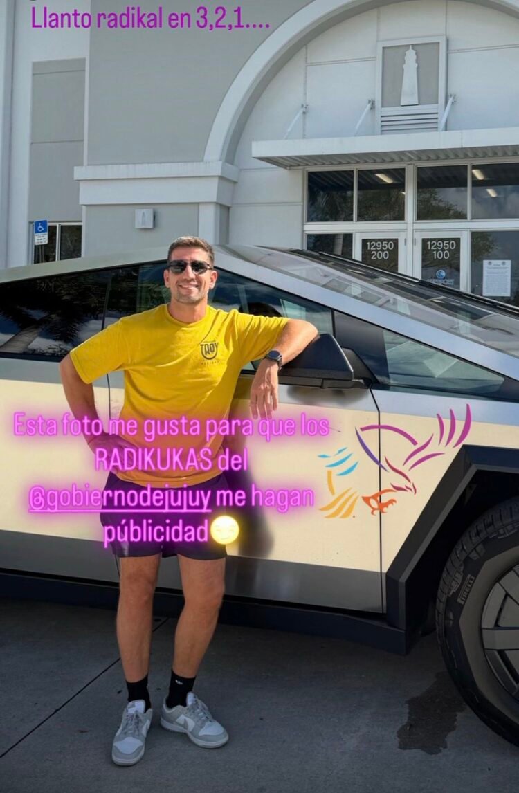 Manuel Quintar fue a trabajar en un auto que vale alrededor de 300 mil dólares y lo obligaron a que lo retire de la cochera oficial