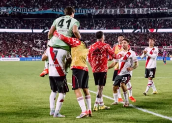 River Plate recibe a Bragantino en el Monumental con el objetivo de sellar su pase a octavos