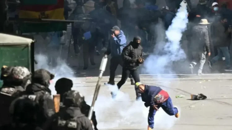 El Congreso de Bolivia habilitó la intervención de las Fuerzas Armadas ante la agudización de la crisis social