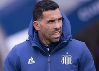 Carlos Tevez dejó de ser el director técnico de Talleres tras la caída en el clásico