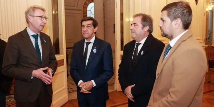 El Gobernador recibió al embajador de Suecia para potenciar inversiones en la minería jujeña