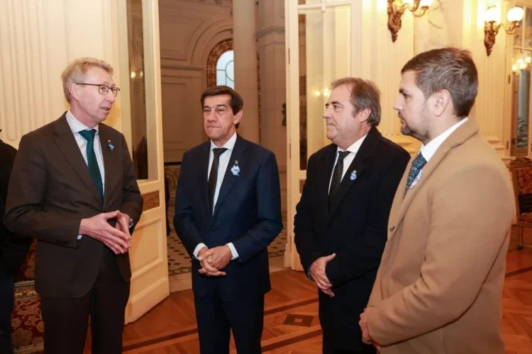 El Gobernador recibió al embajador de Suecia para potenciar inversiones en la minería jujeña