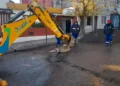 Sin agua en barrio Cuyaya: Operarios buscan identificar la rotura de un caño principal