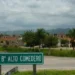 Tres hombres simularon un auxilio mecánico para golpear y robarle la motocicleta a un joven en Alto Comedero