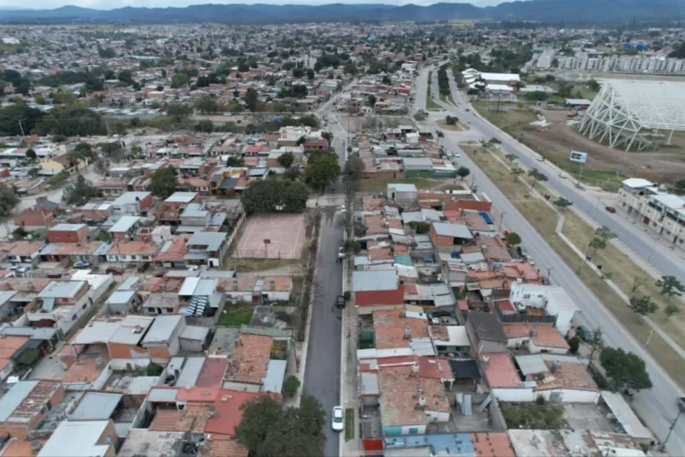 Provincia y Municipio inauguraron la pavimentación de la avenida Yuto en Alto Comedero