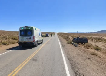 Trágico vuelco en la Puna: Un joven de 33 años murió tras ser despedido del vehículo