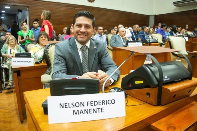 Fuerte apoyo del diputado Manente al Ejecutivo ante el paro docentes