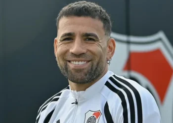 Nicolás Otamendi se sumó a los entrenamientos de River Plate