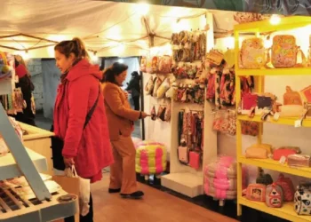 Abre el Paseo de Invierno en la Plaza Ricardo Vilca