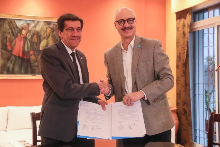 El Gobierno y UNICEF firman acuerdo para fortalecer las políticas de la infancia y adolescencia