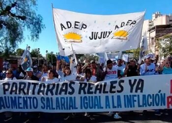 Docentes de ADEP y ADIUNJu se suman al Paro Nacional
