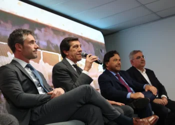 Sadir resaltó el desarrollo de proveedores locales mineros durante un encuentro con la Mesa del Litio, el CFI y el BID