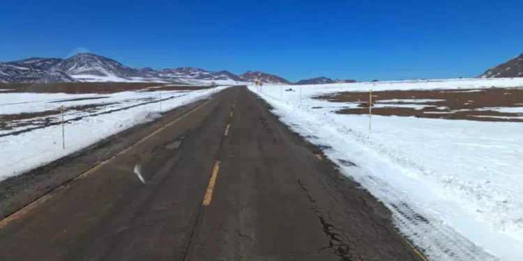 Reabren el Paso Internacional de Jama tras cinco días de interrupción por nieve y hielo