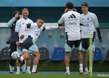 La Selección argentina enfrenta a Bolivia en Córdoba sin Messi
