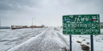 Cerraron el Paso de Jama por temporal de nieve y fuertes vientos en la cordillera