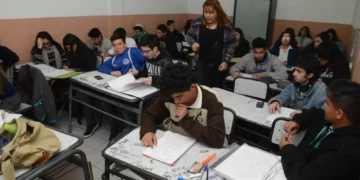 Que burros, pónganle cero: La Argentina retrocedió en las pruebas PISA 2025