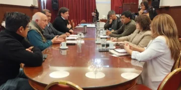 Buscan establecer un cupo femenino del 5 % en las obras de construcción
