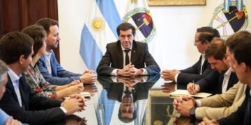 El Gobierno de Jujuy articula capacitaciones y becas con la Universidad Siglo 21 y empresas mineras