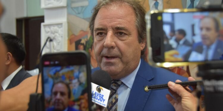 El vicegobernador Alberto Bernis defendió el compre jujeño