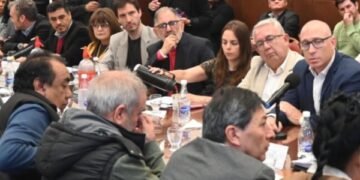 La Legislatura inició el debate de la Ley de Coparticipación Municipal