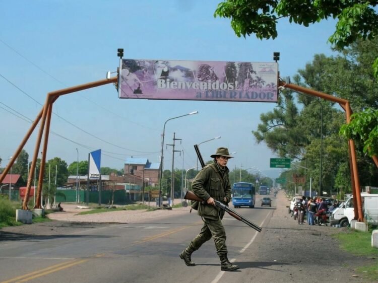 Investigan un caso de violencia intrafamiliar y amenazas con arma de fuego en Libertador