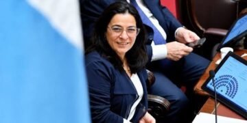 Llego porque no hay nadie más: Carolina Moisés asumió de manera transitoria la Presidencia del Senado de la Nación